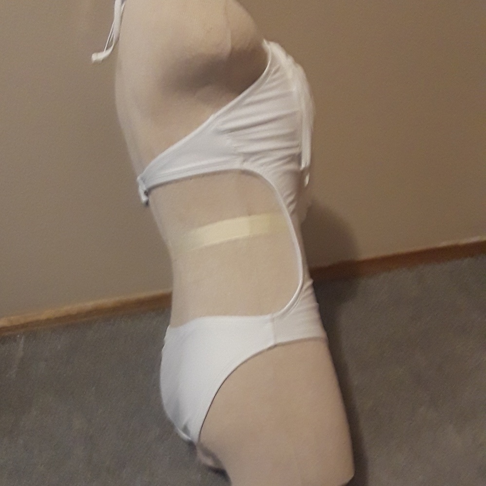 Bathing suit - Picture 2 of 4